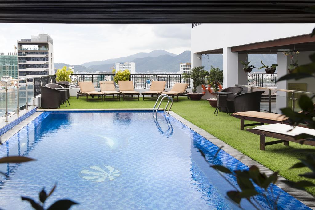 Apus Hotel Nha Trang Exteriör bild